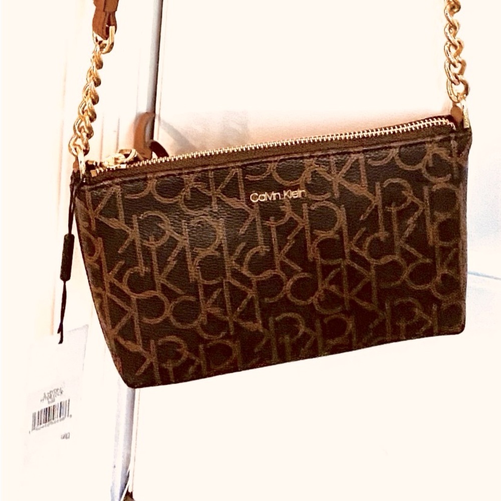 SMALL CHOCOLATE CALVIN KLEIN CROSSBODY🤎🤎